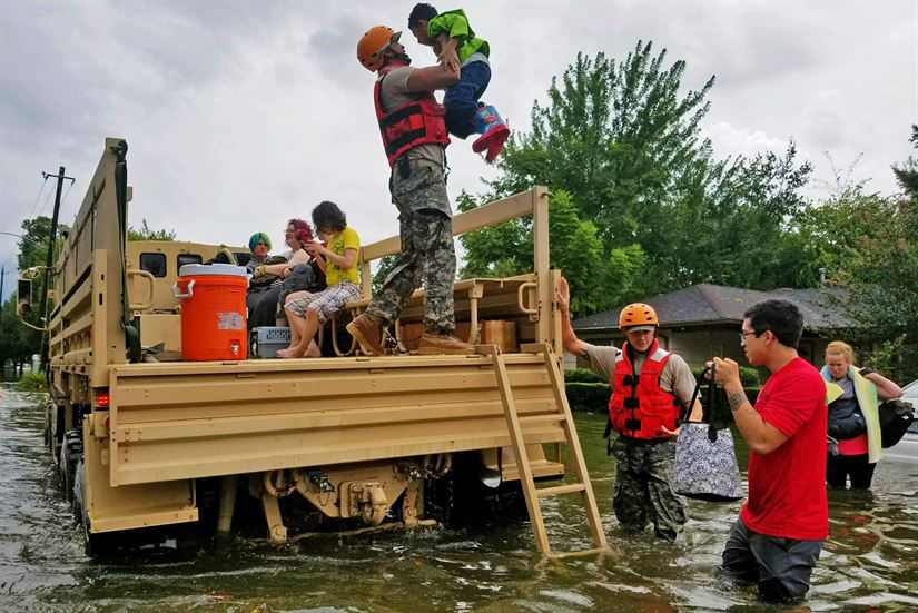 Harvey-National-Guard-rescue